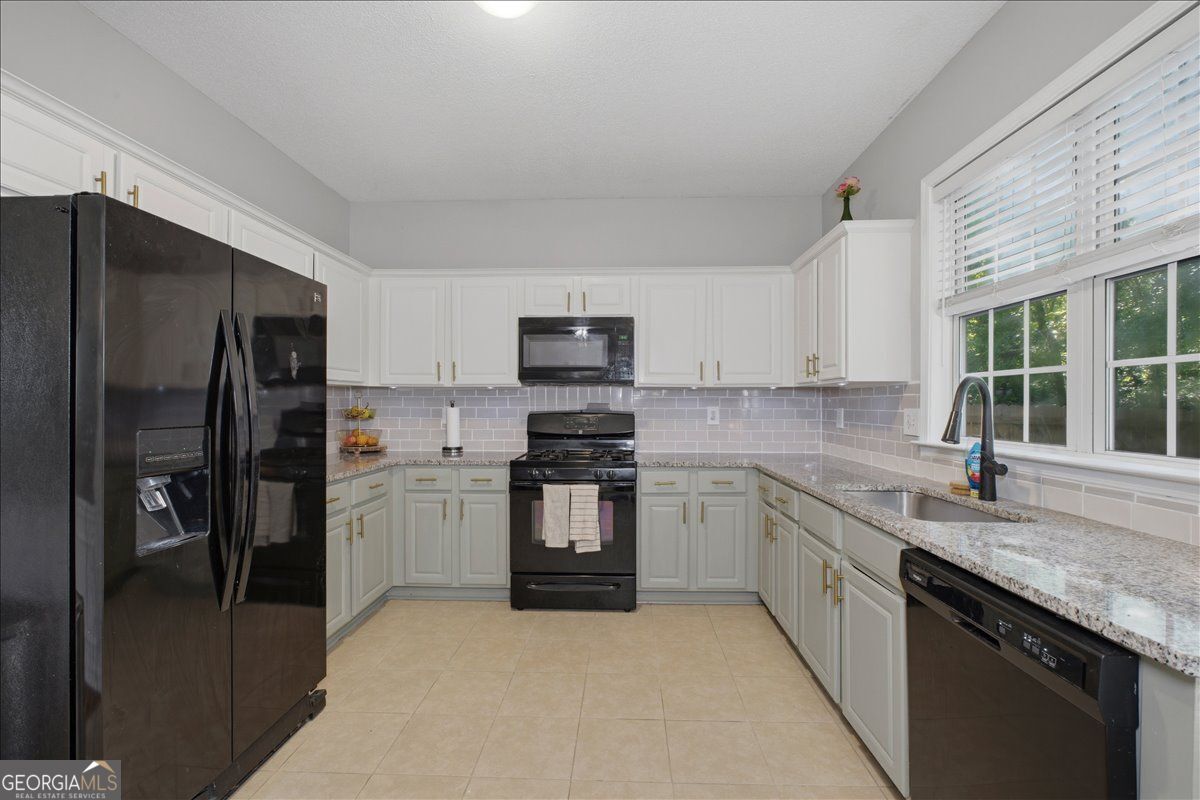 4104 Glenaire Way NW Acworth GA 30101