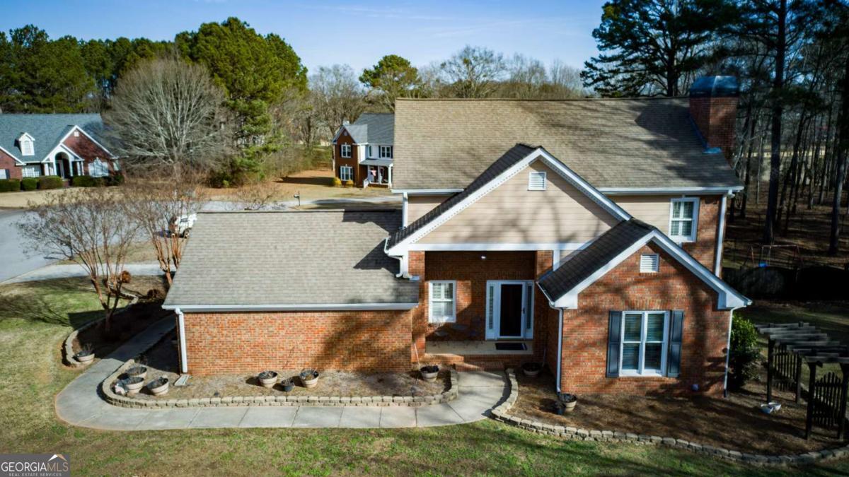 1010 Charles Court Statham GA 30666