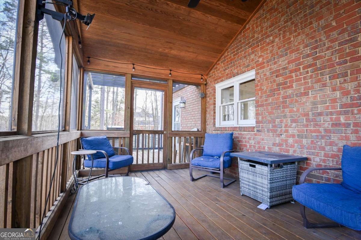 1010 Charles Court Statham GA 30666