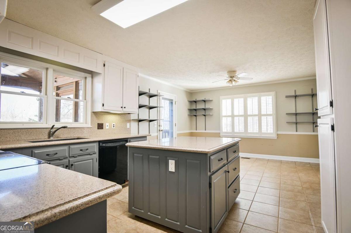 1010 Charles Court Statham GA 30666
