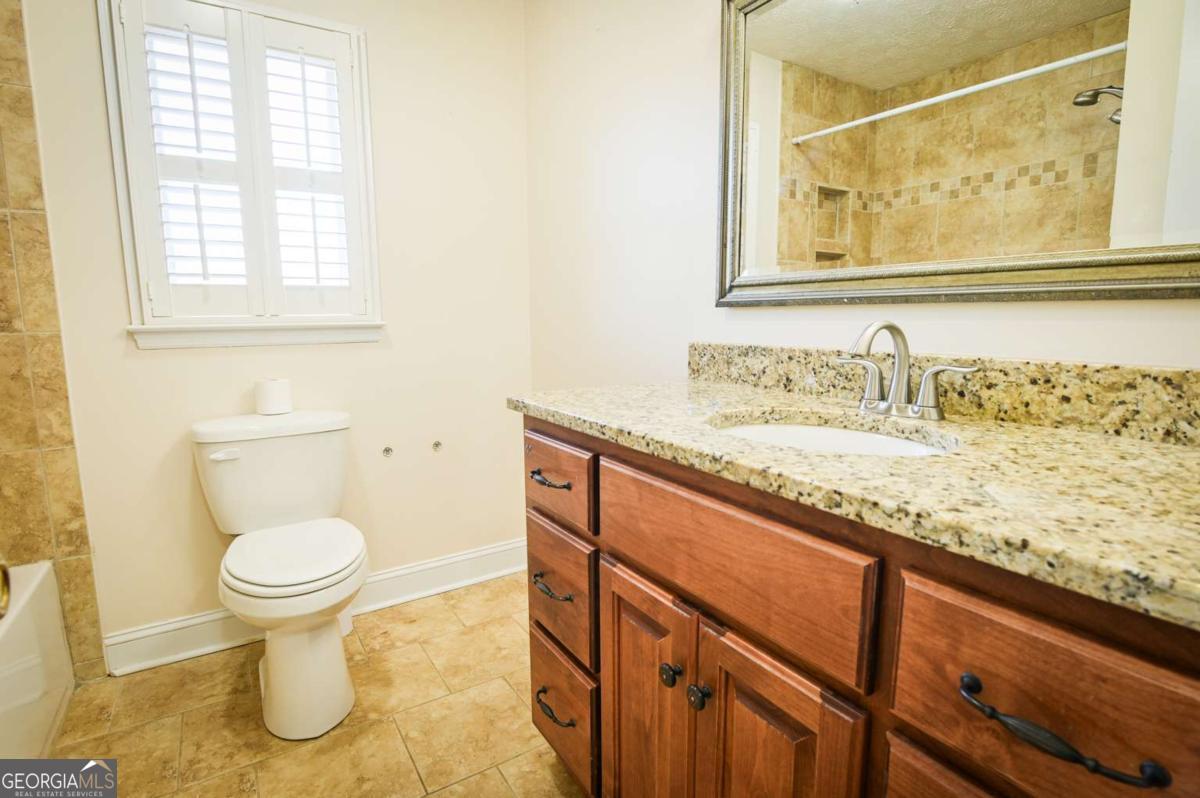 1010 Charles Court Statham GA 30666