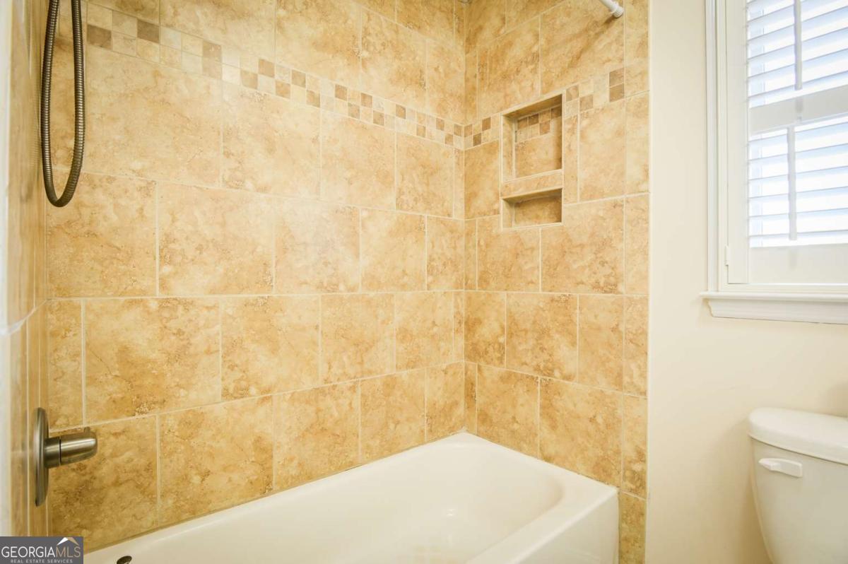 1010 Charles Court Statham GA 30666
