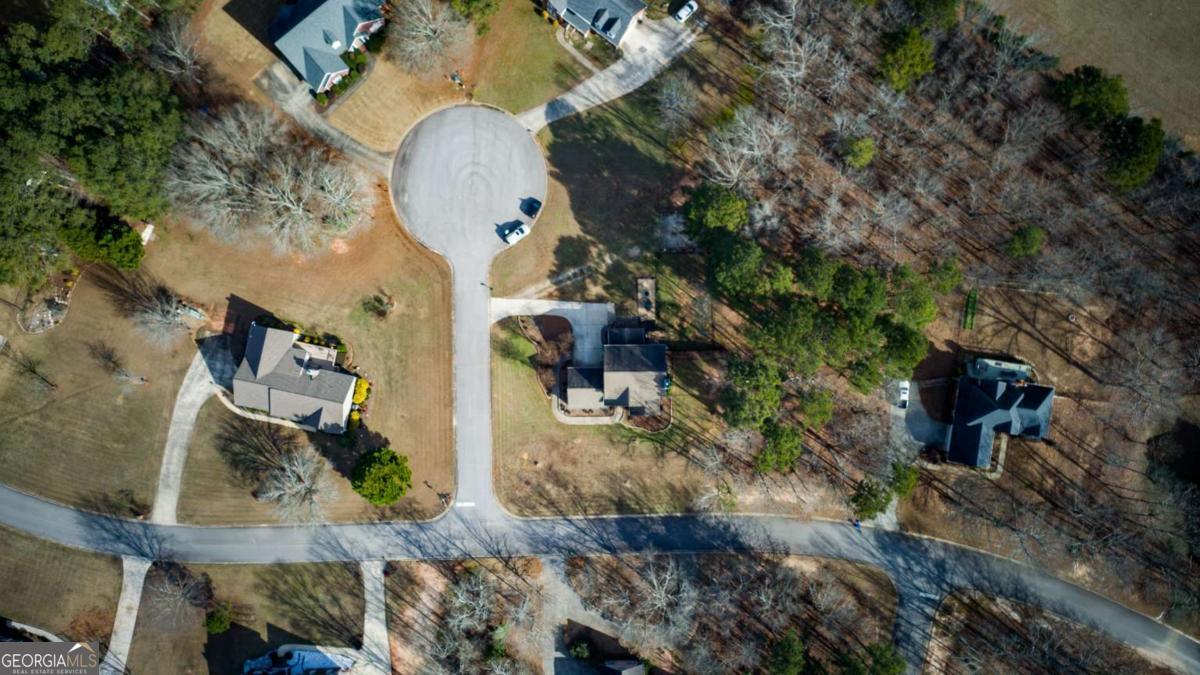 1010 Charles Court Statham GA 30666