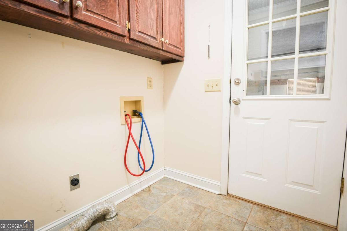 1010 Charles Court Statham GA 30666