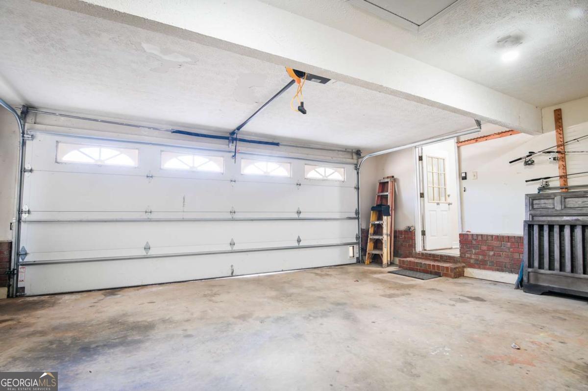 1010 Charles Court Statham GA 30666