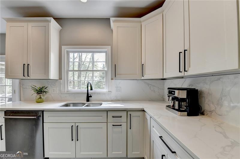5635 Grove Point Road Johns Creek GA 30022