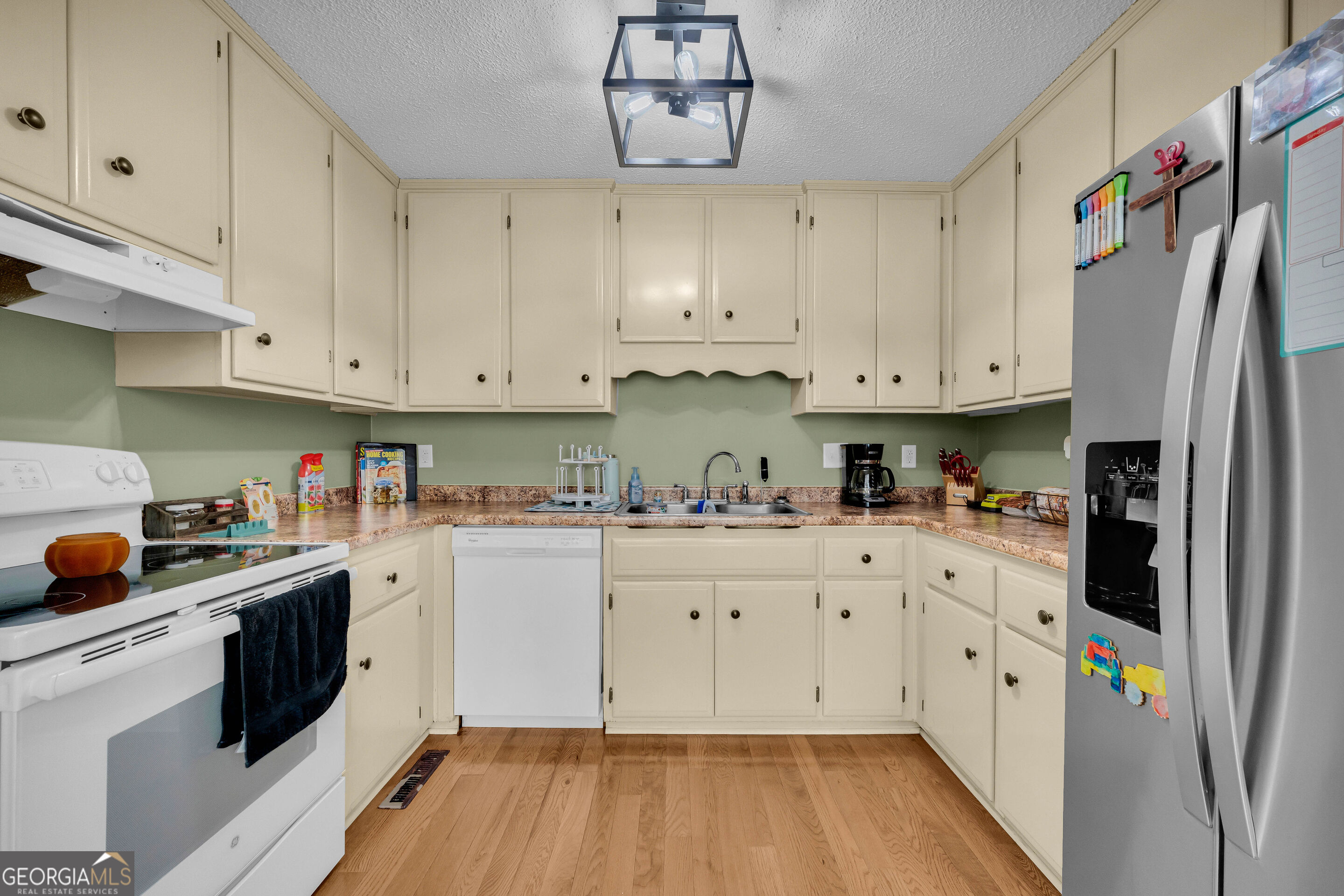 64 White Valley Drive Toccoa GA 30577