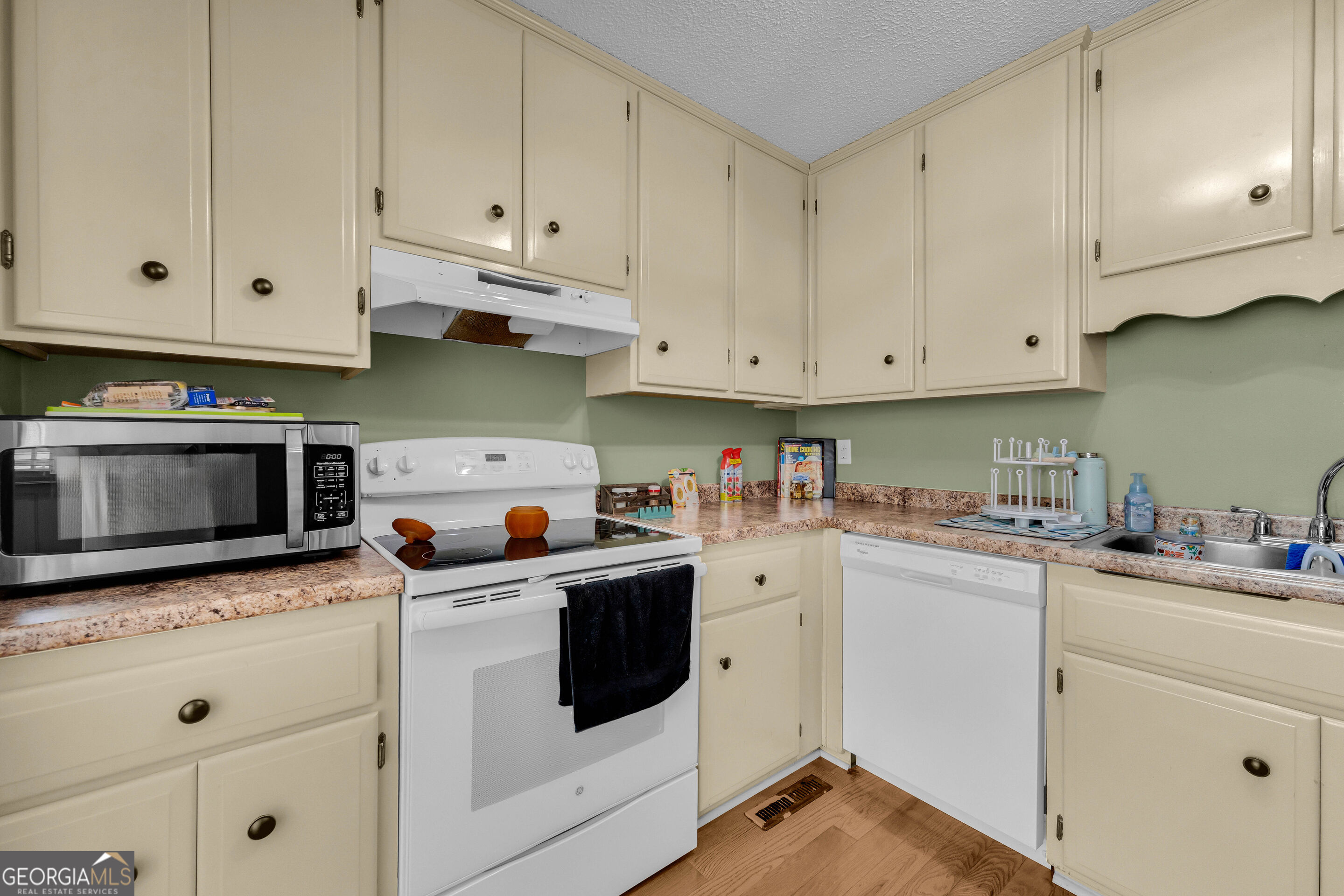 64 White Valley Drive Toccoa GA 30577