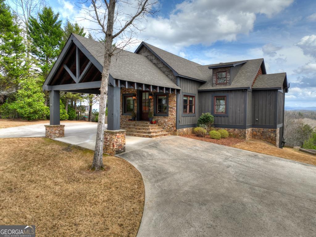 185 Logan Drive Mineral Bluff GA 30559