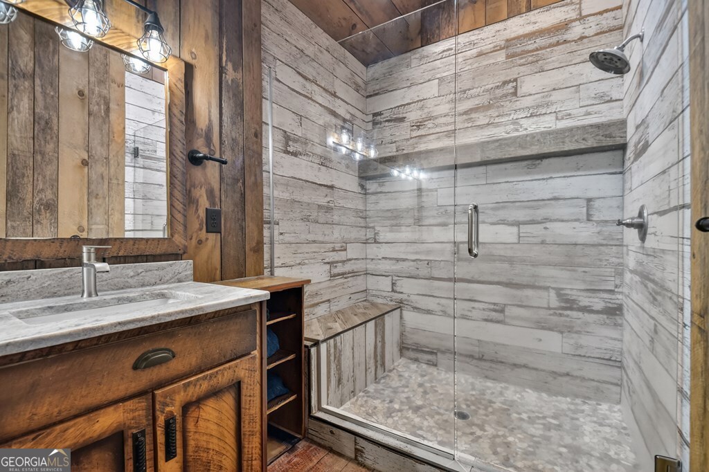 185 Logan Drive Mineral Bluff GA 30559