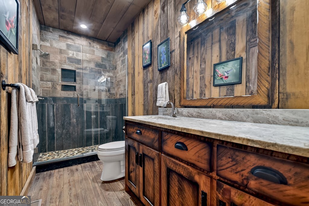 185 Logan Drive Mineral Bluff GA 30559