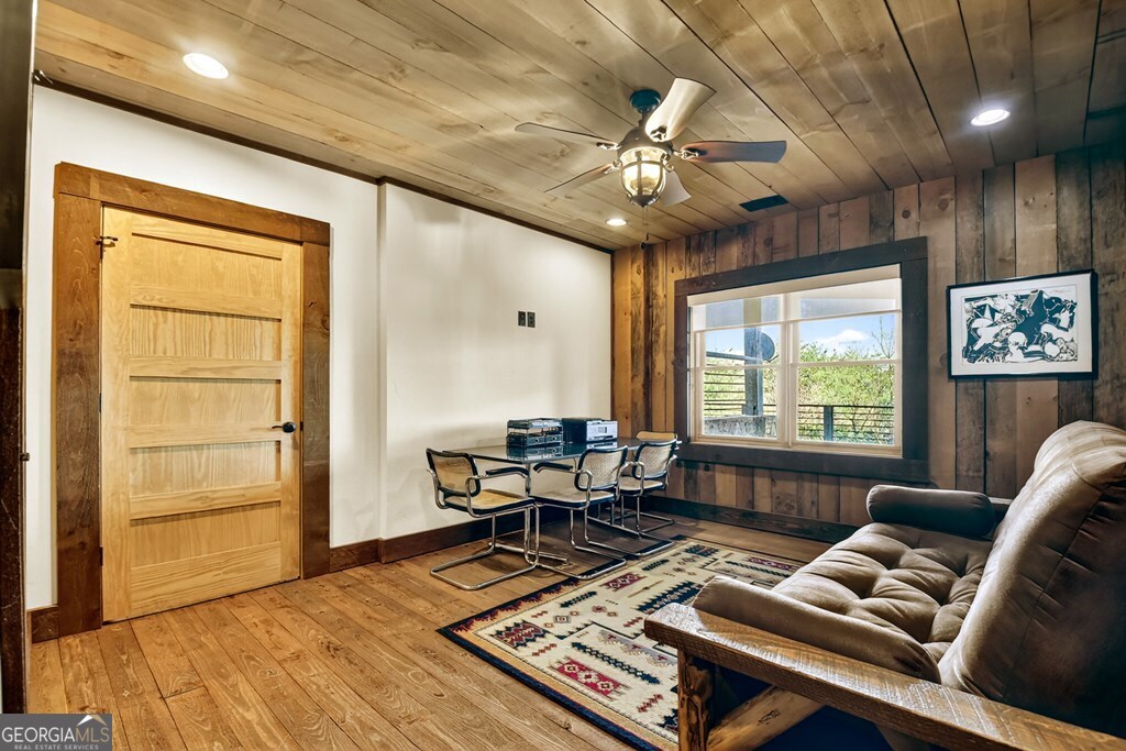 185 Logan Drive Mineral Bluff GA 30559