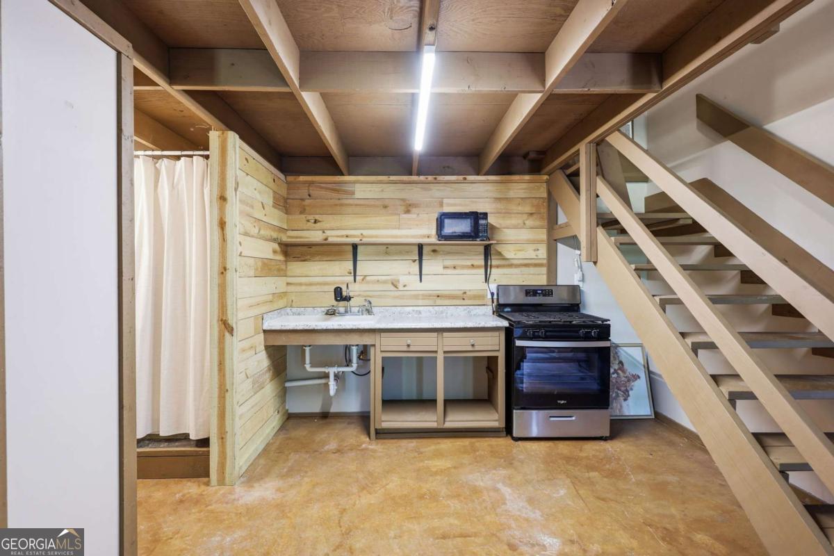 101 Fairlane Court Athens GA 30607