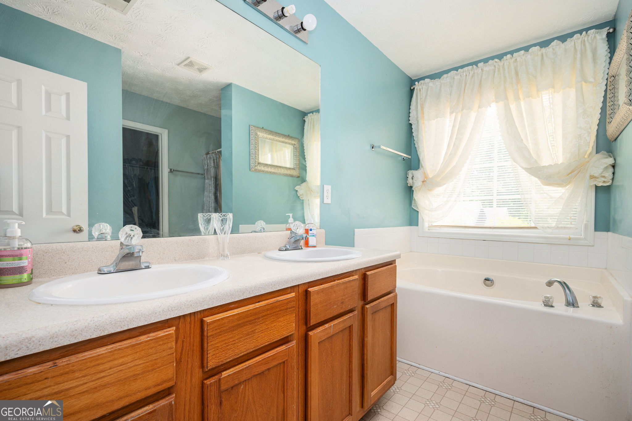 2032 Pleasant Hollow Drive Lithonia GA 30058