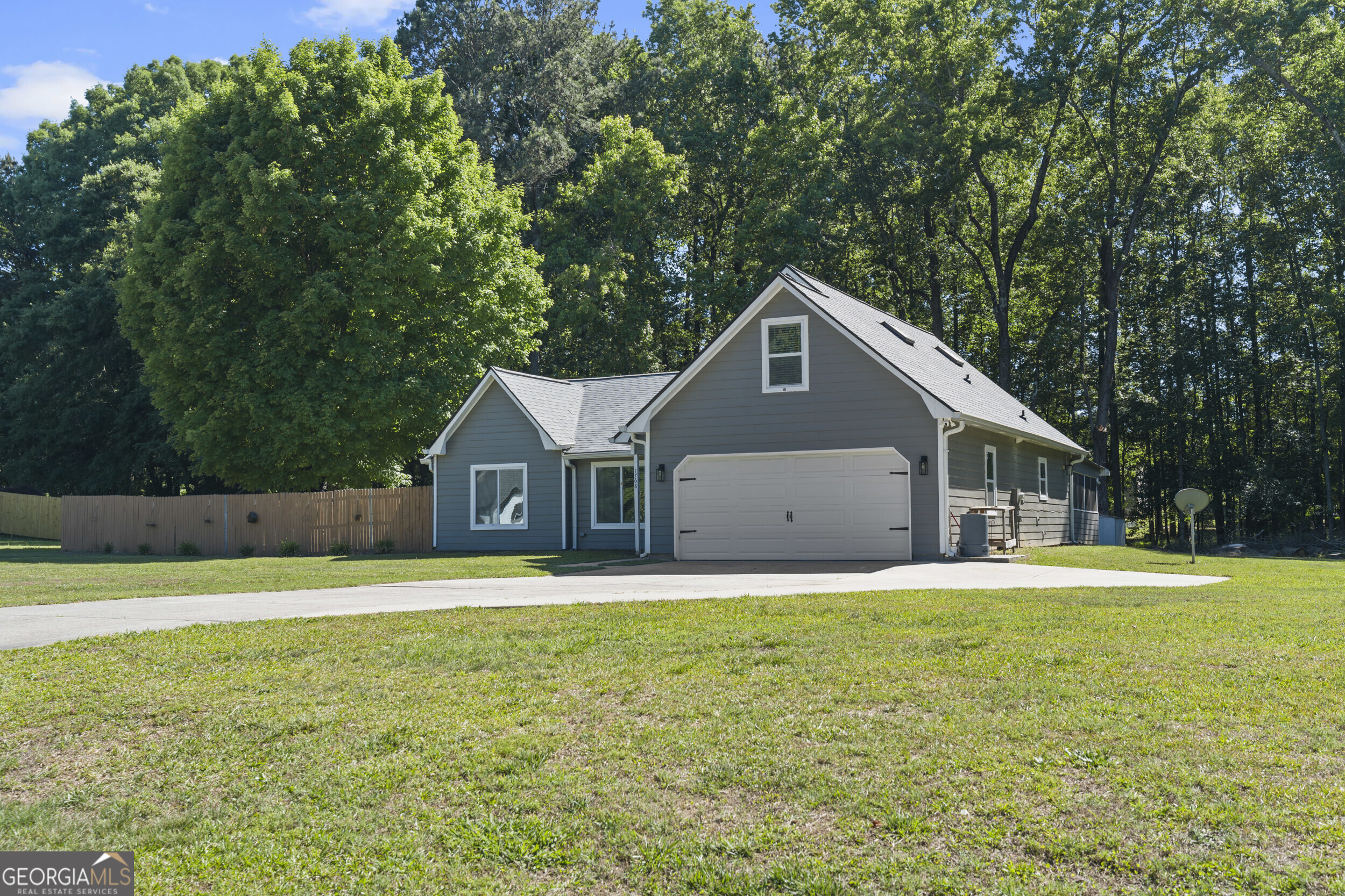 1768 Floye Drive Loganville GA 30052