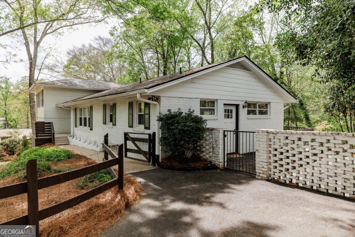 130 Oakdale Road Athens GA 30606
