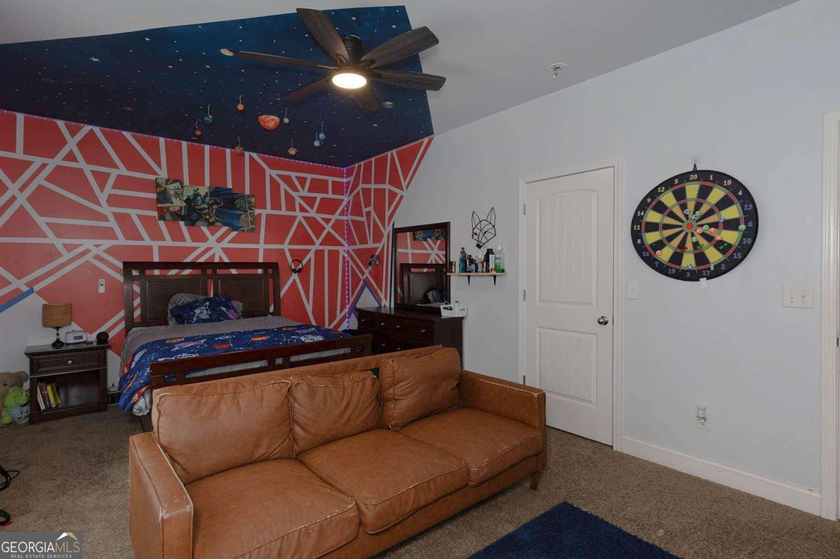 147 Stocks Circle West Point GA 31833