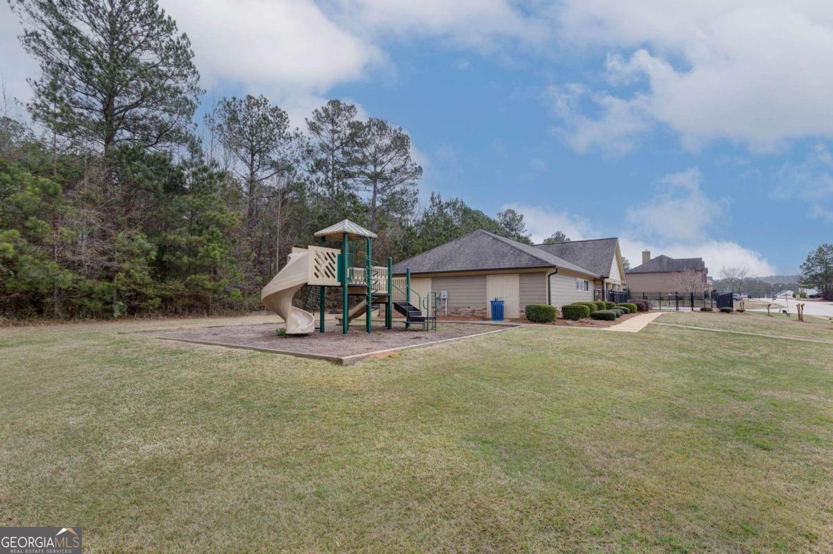 147 Stocks Circle West Point GA 31833