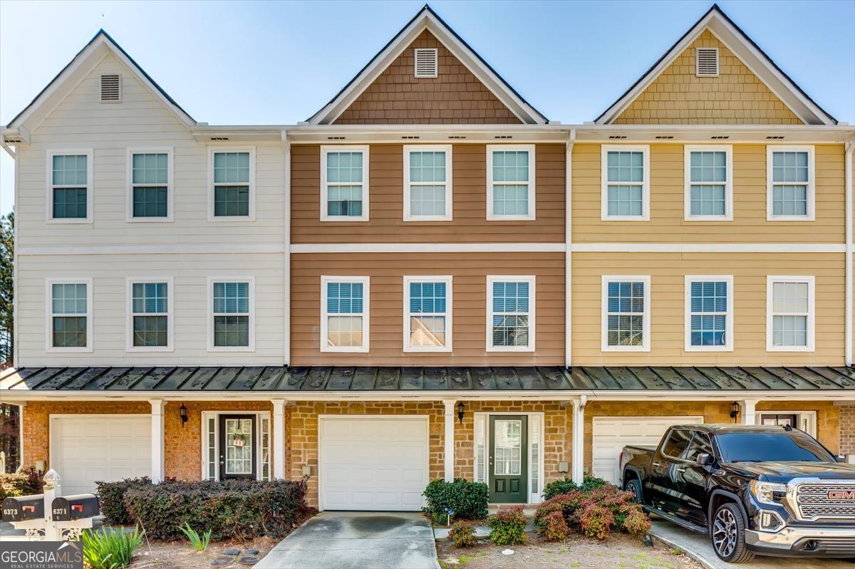 6371 Redan Square Lithonia GA 30058