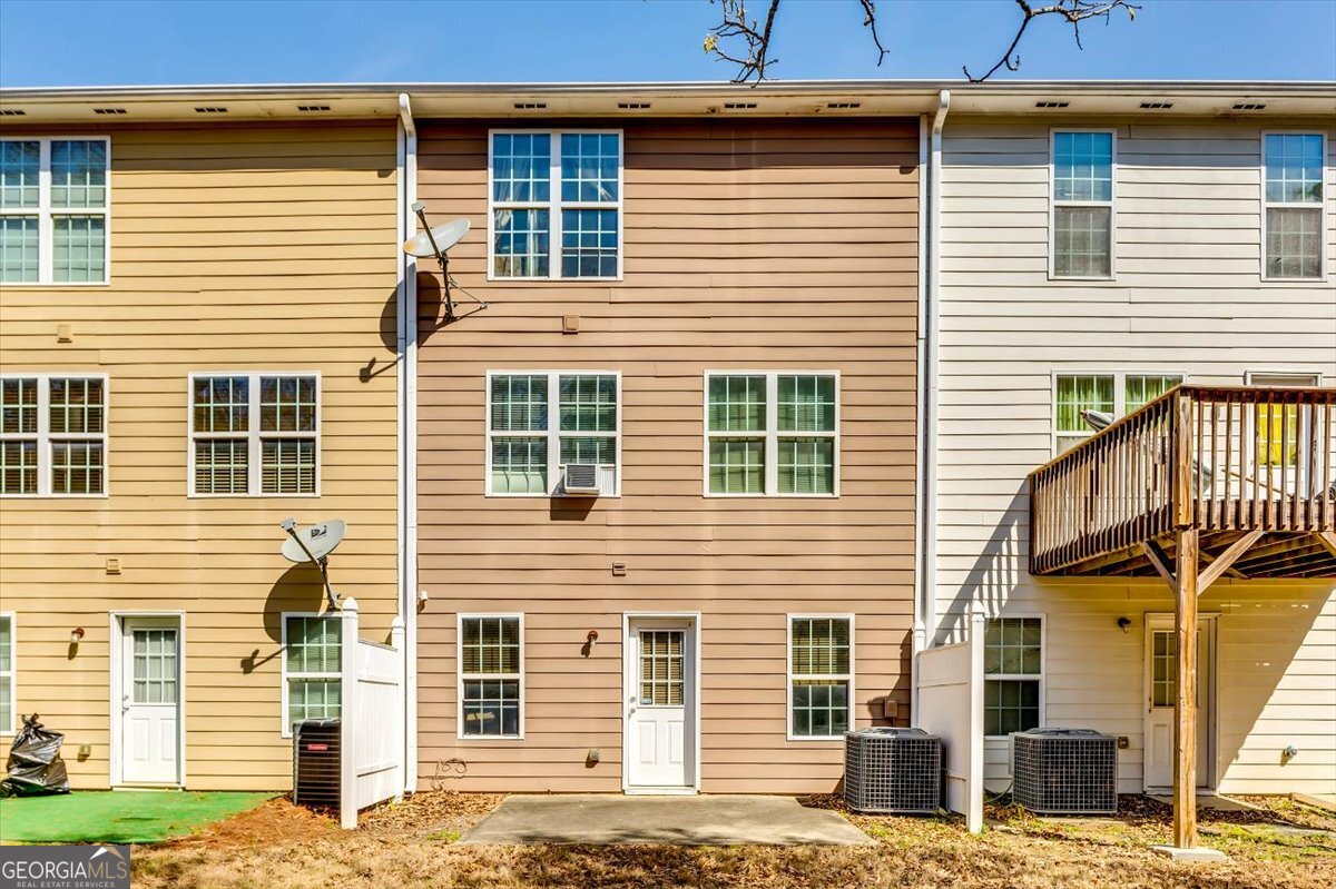 6371 Redan Square Lithonia GA 30058