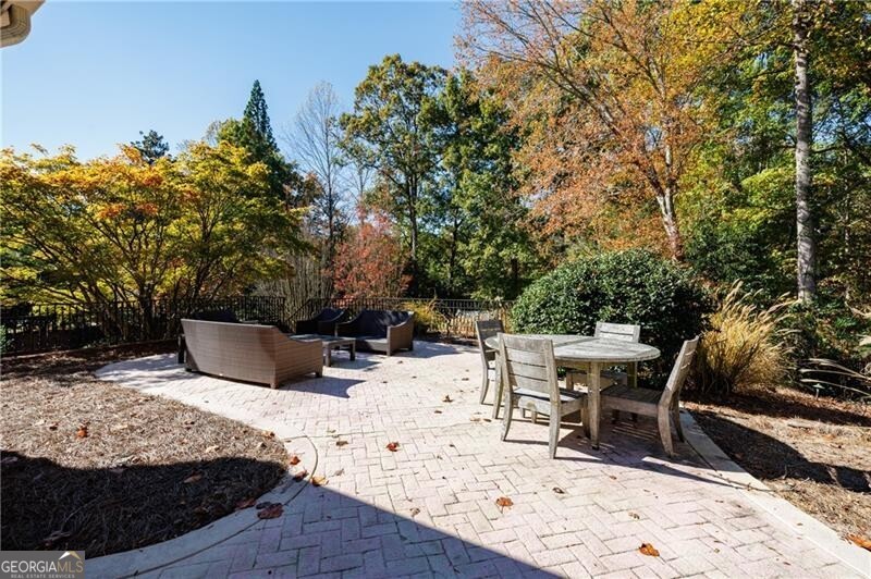 9390 Colonnade Trail Johns Creek GA 30022