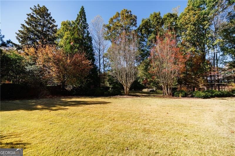 9390 Colonnade Trail Johns Creek GA 30022