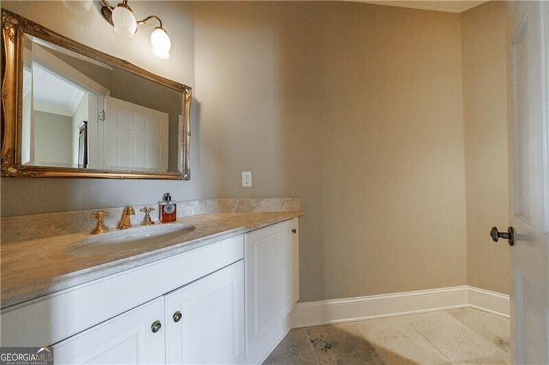 9390 Colonnade Trail Johns Creek GA 30022
