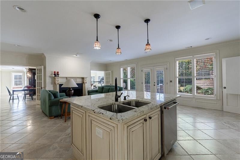 9390 Colonnade Trail Johns Creek GA 30022