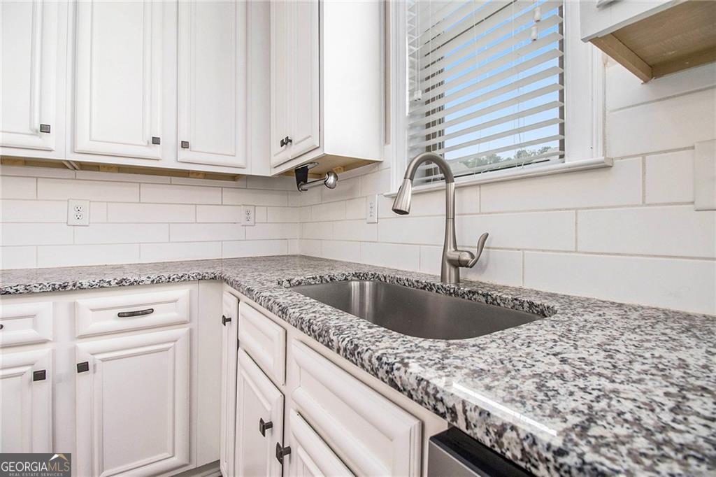 283 Hickory Pointe Drive Acworth GA 30101