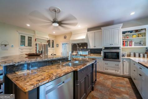 69 Greystone Drive Cleveland GA 30528