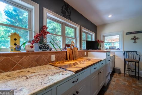 69 Greystone Drive Cleveland GA 30528