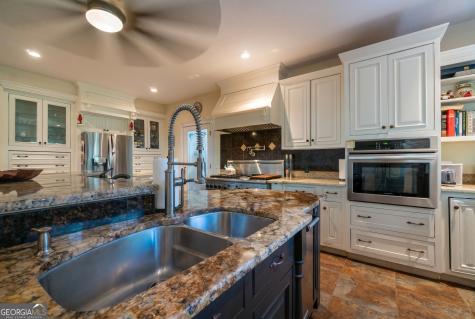 69 Greystone Drive Cleveland GA 30528