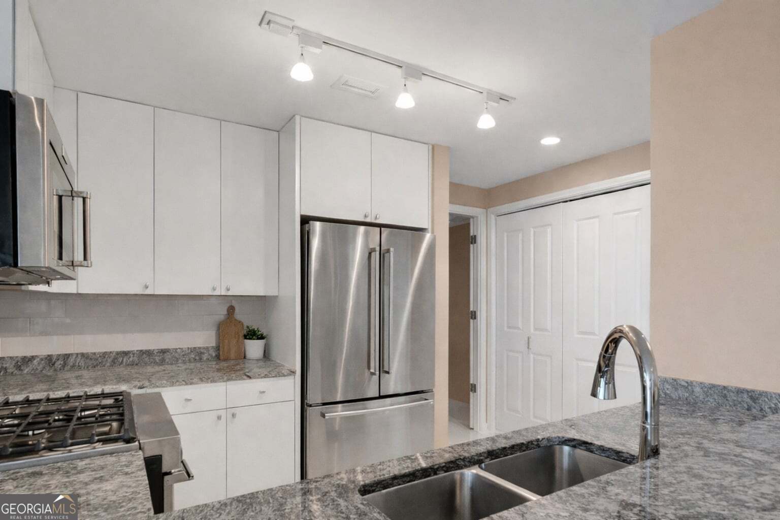 3338 Peachtree Road NE Atlanta GA 30326
