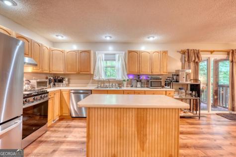 557 Grayce Lane Hiawassee GA 30546