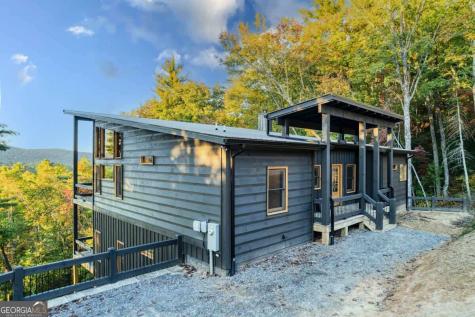 25 Quail Hollow Epworth GA 30541