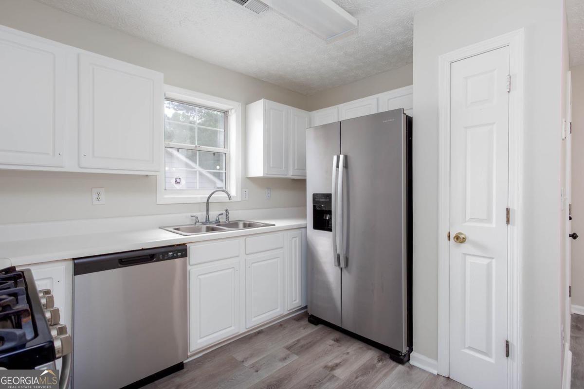 1077 Athena Court Acworth GA 30101