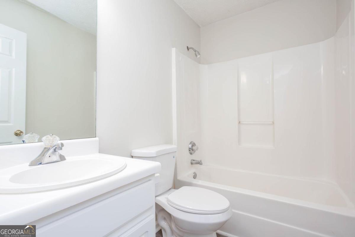 1077 Athena Court Acworth GA 30101