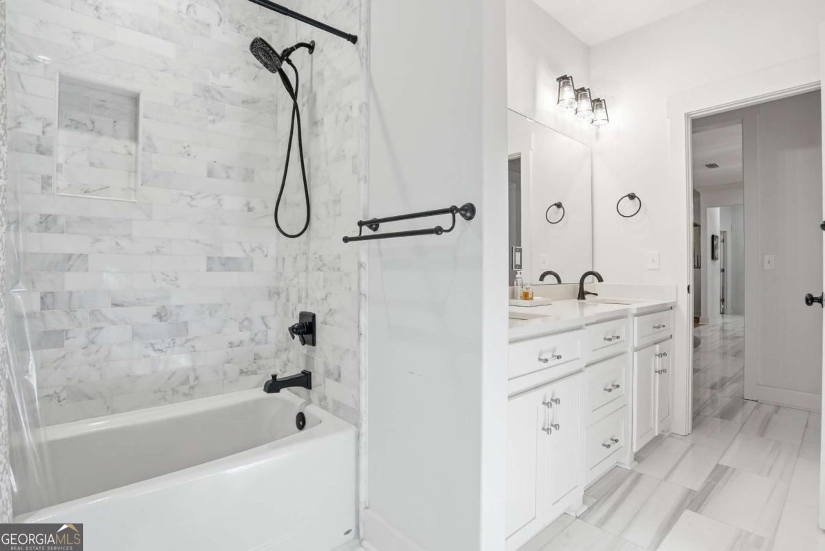 134 St Andrews Glen Waverly GA 31565