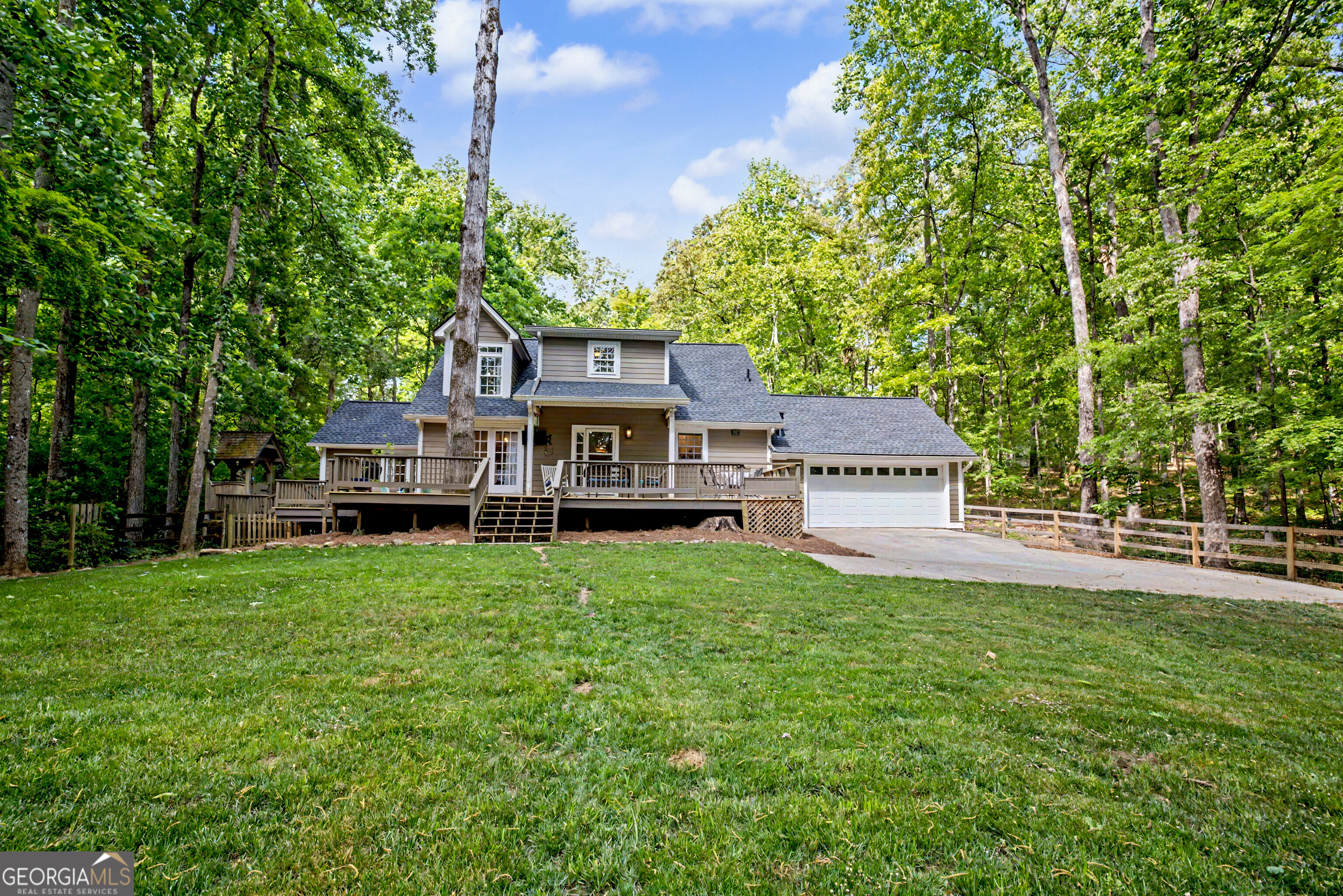 893 Happy Valley Circle Newnan GA 30263