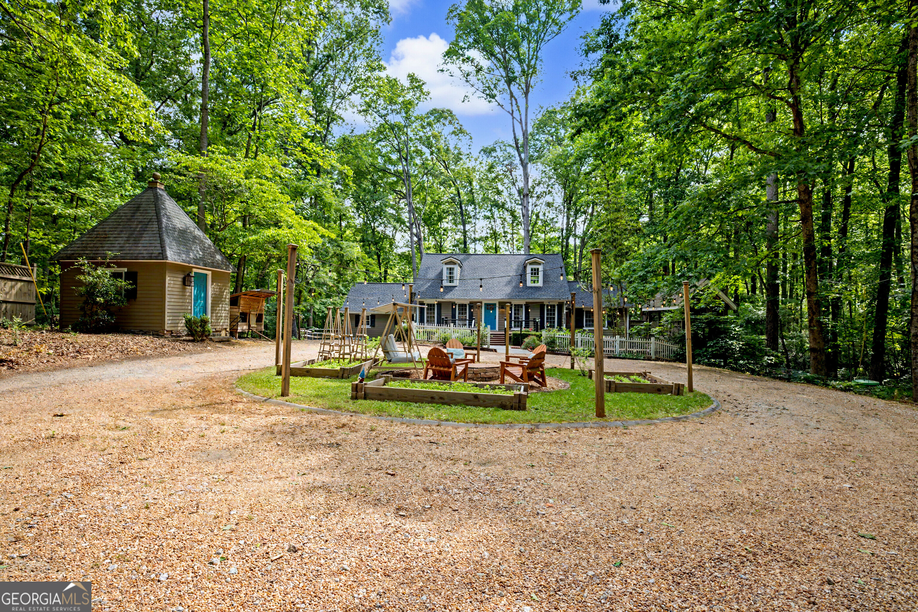 893 Happy Valley Circle Newnan GA 30263