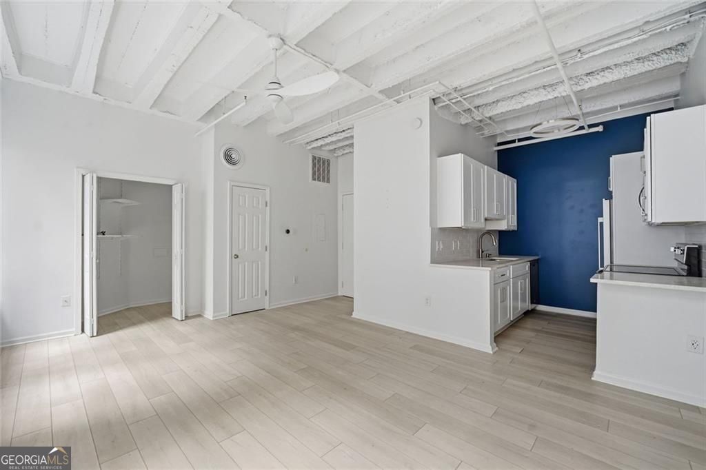 32 Peachtree Street NW Atlanta GA 30303