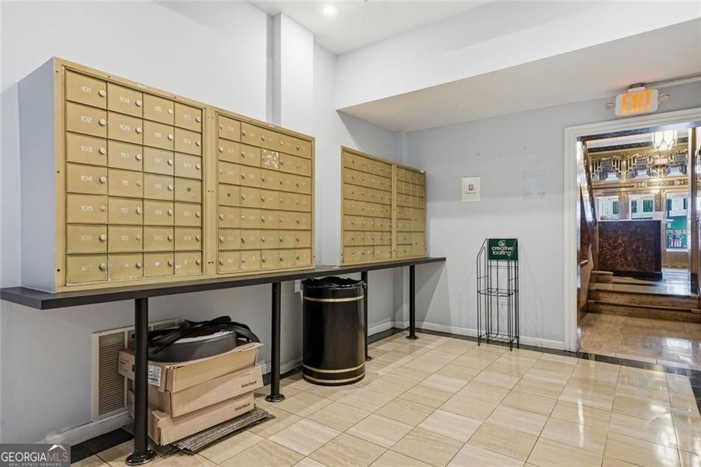 32 Peachtree Street NW Atlanta GA 30303