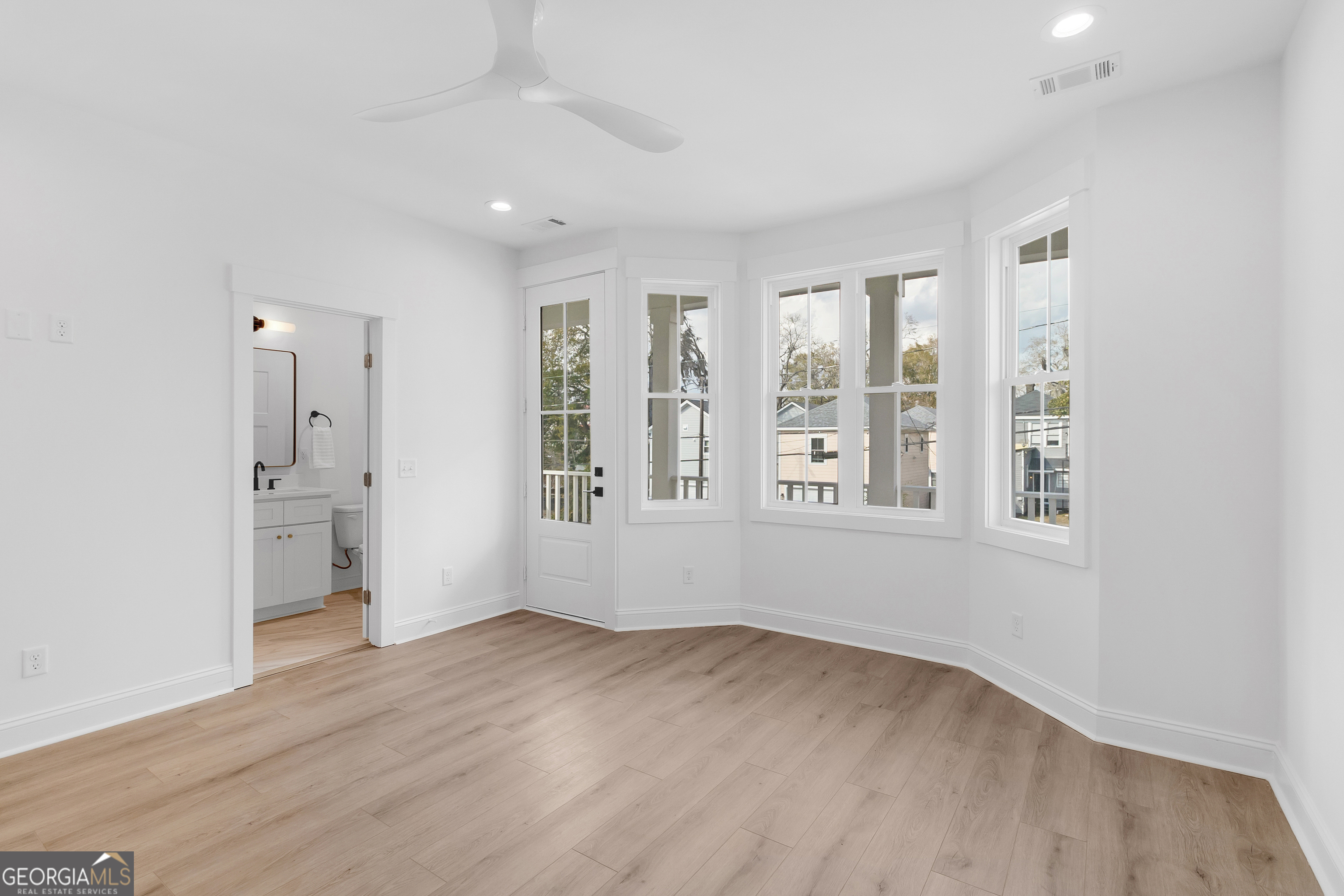 1211 E 34th Street Savannah GA 31404