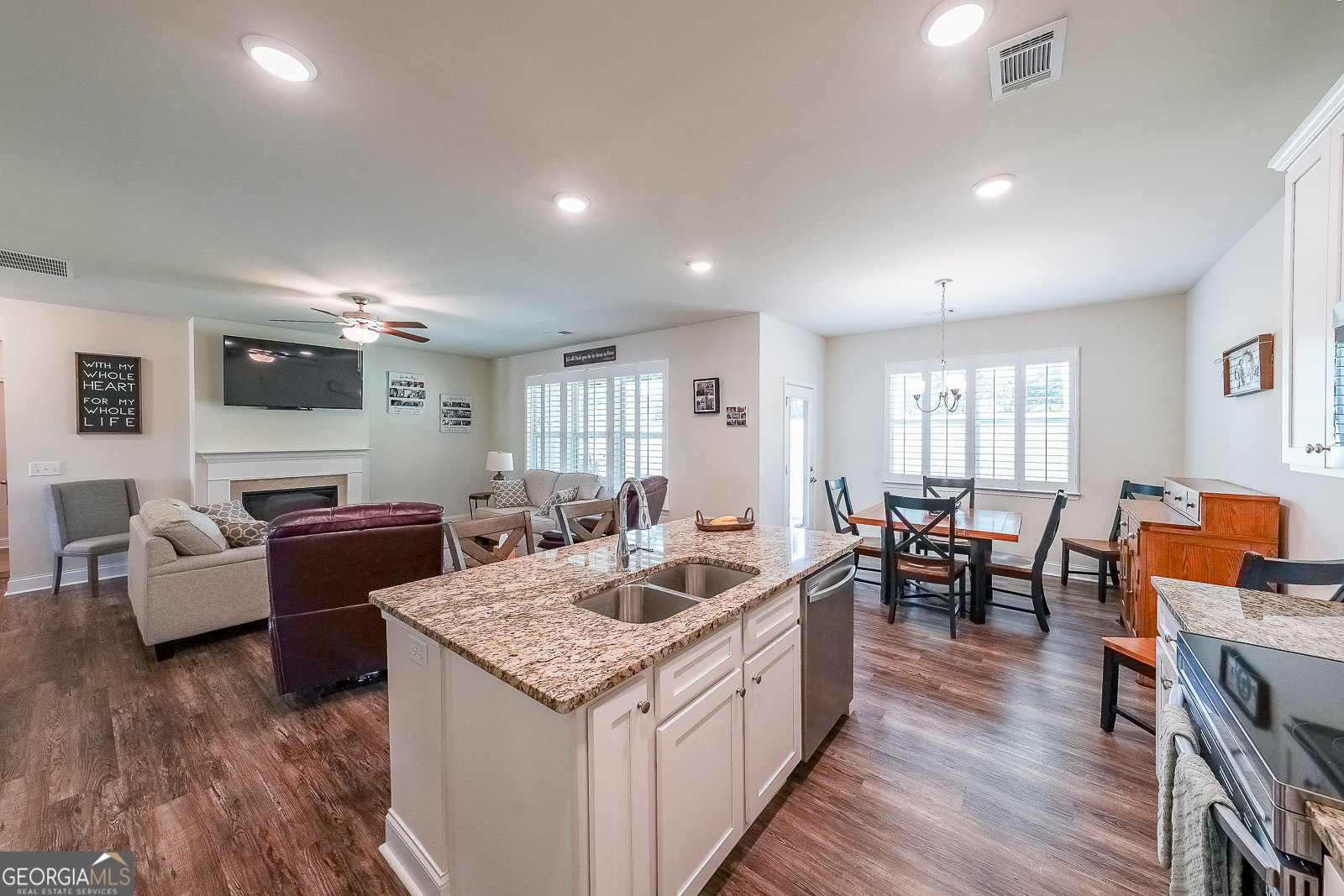 516 Mcginnis Circle Calhoun GA 30701