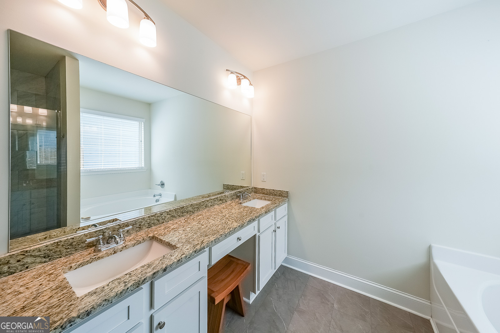 516 Mcginnis Circle Calhoun GA 30701
