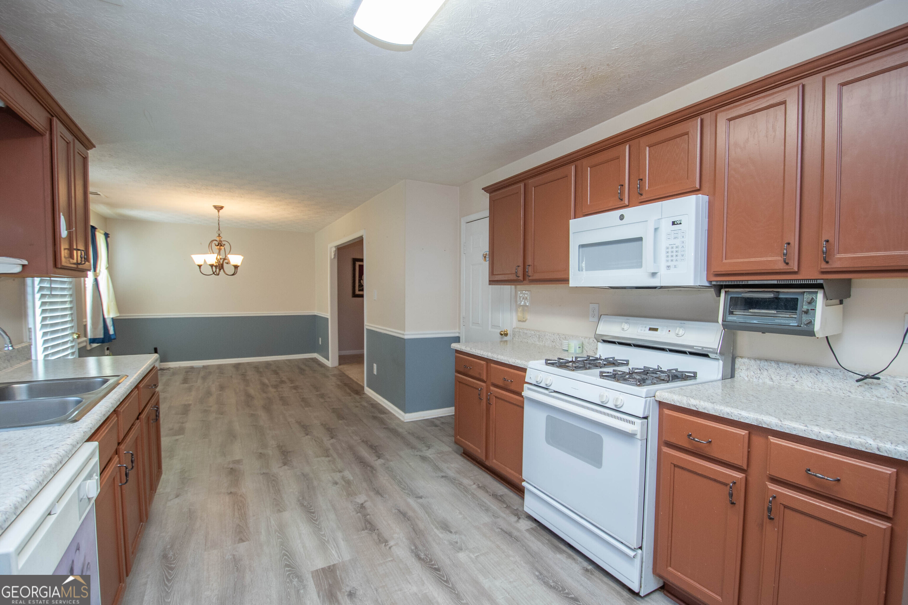 115 Oakview Trace Fayetteville GA 30215