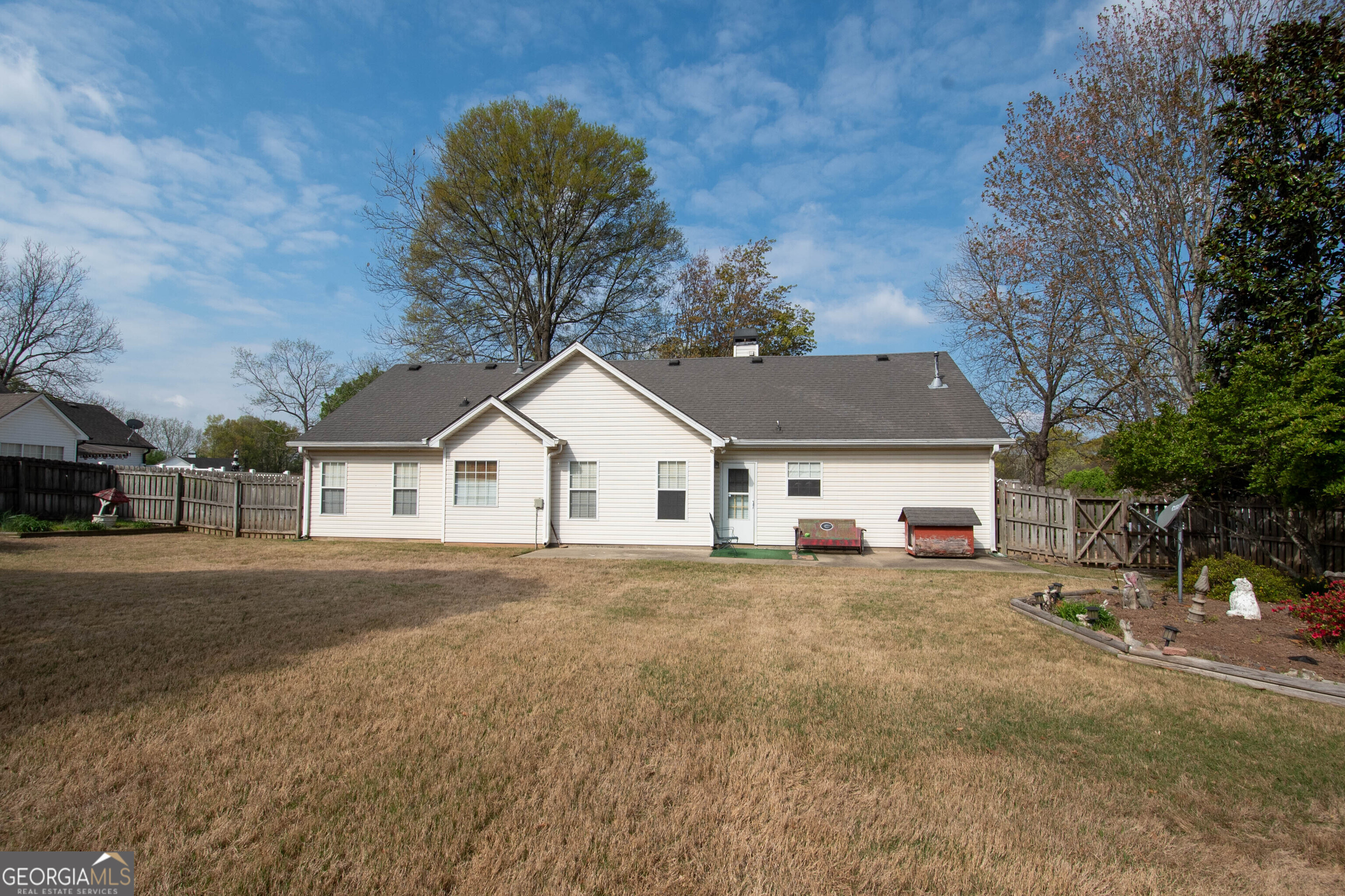 115 Oakview Trace Fayetteville GA 30215