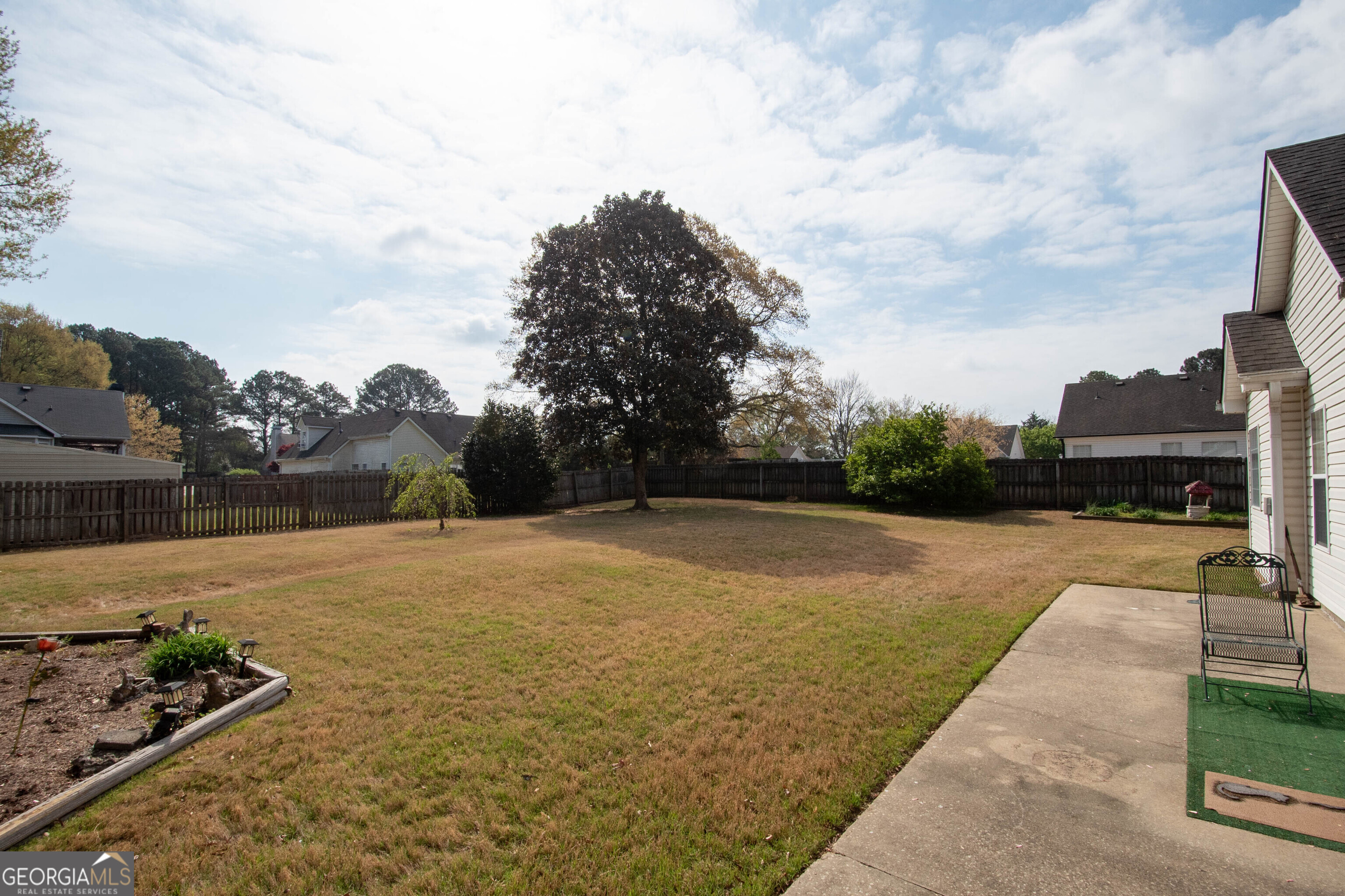 115 Oakview Trace Fayetteville GA 30215