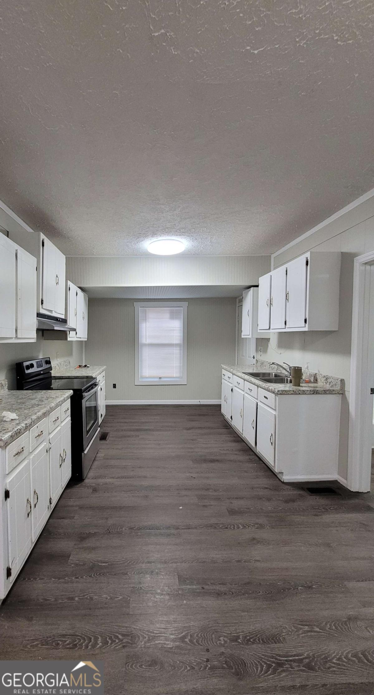 215 Avenue E Lindale GA 30147