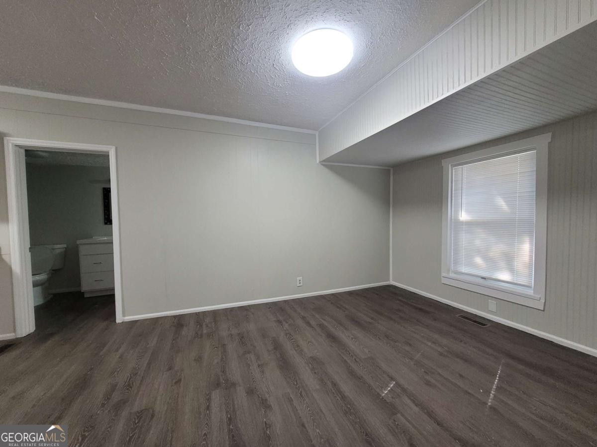 215 Avenue E Lindale GA 30147